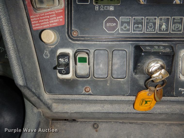 image for item DN7444 2003 John Deere 410G  backhoe