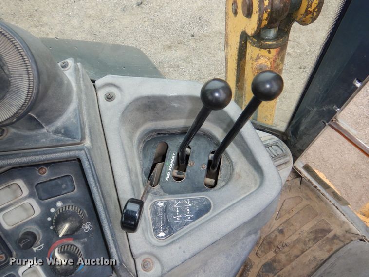 image for item DN7444 2003 John Deere 410G  backhoe