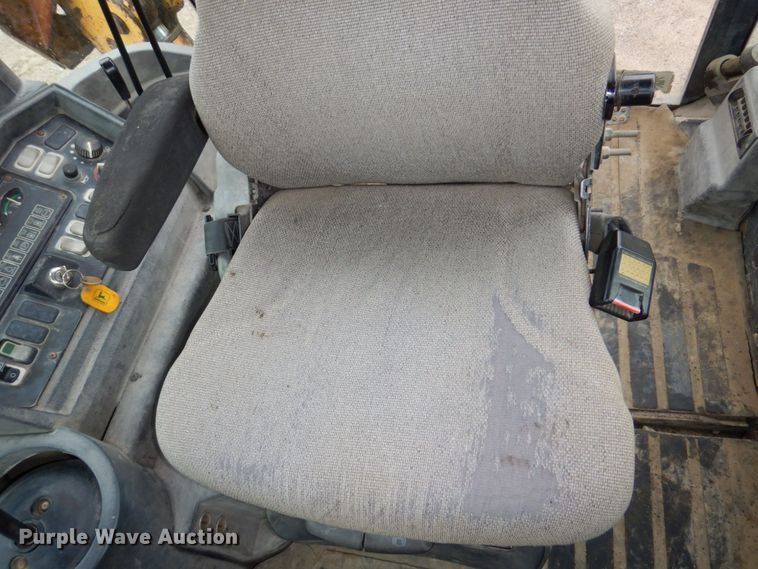 image for item DN7444 2003 John Deere 410G  backhoe