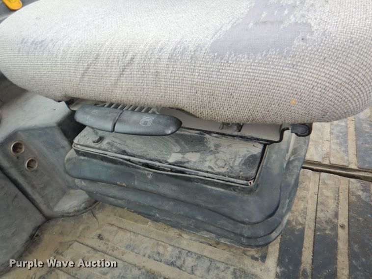 image for item DN7444 2003 John Deere 410G  backhoe