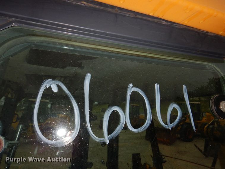 image for item DN7444 2003 John Deere 410G  backhoe