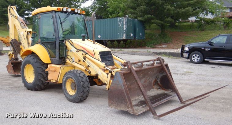 image for item DN7445 2005 New Holland LB90B  backhoe