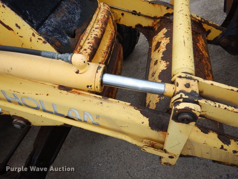 image for item DN7445 2005 New Holland LB90B  backhoe