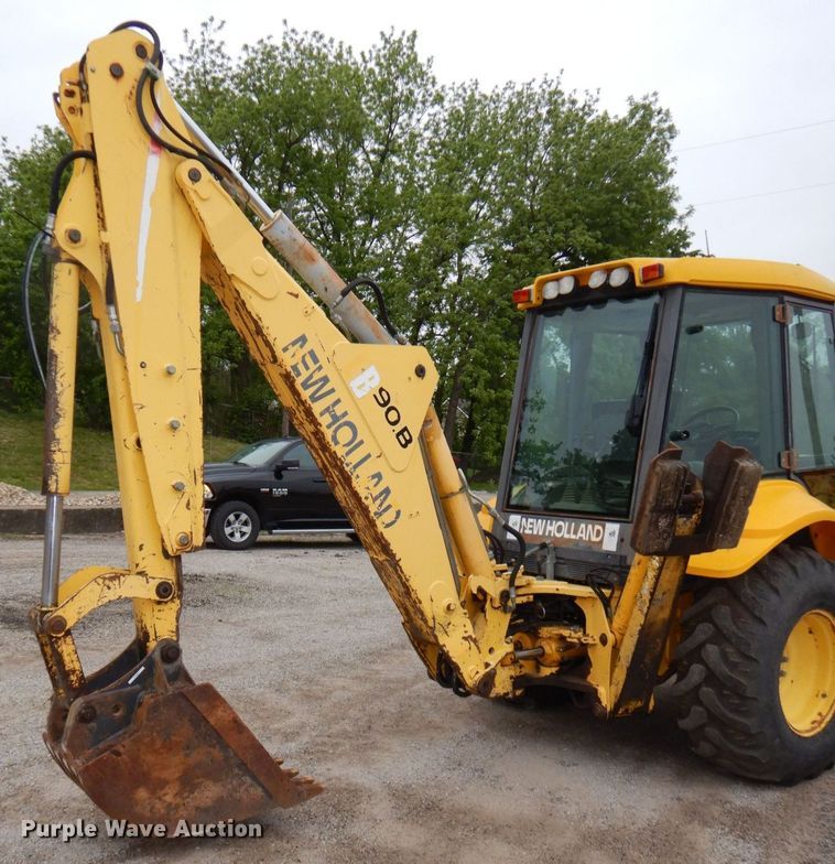 image for item DN7445 2005 New Holland LB90B  backhoe