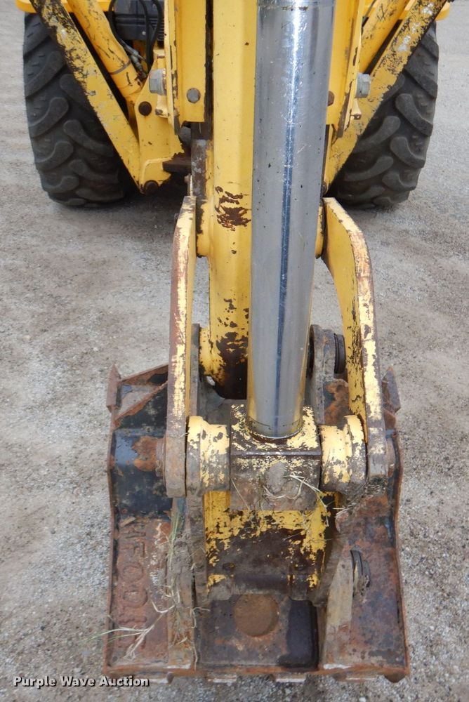 image for item DN7445 2005 New Holland LB90B  backhoe