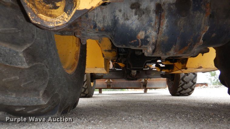 image for item DN7445 2005 New Holland LB90B  backhoe