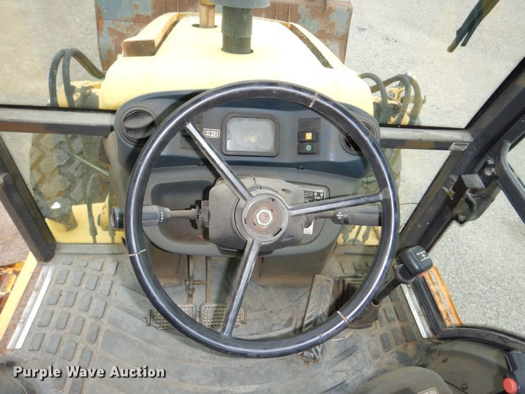 image for item DN7445 2005 New Holland LB90B  backhoe