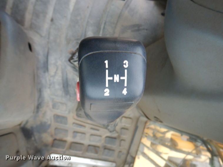 image for item DN7445 2005 New Holland LB90B  backhoe