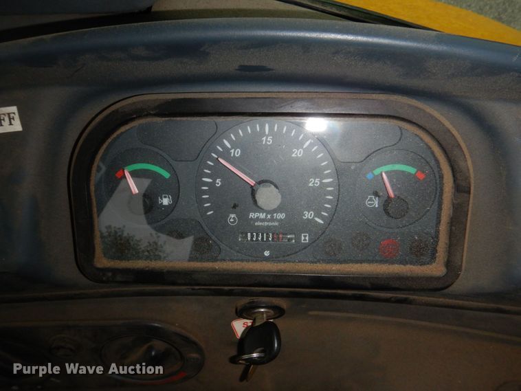 image for item DN7445 2005 New Holland LB90B  backhoe