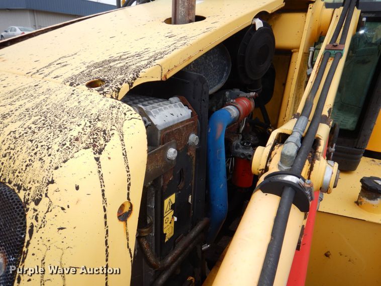 image for item DN7445 2005 New Holland LB90B  backhoe