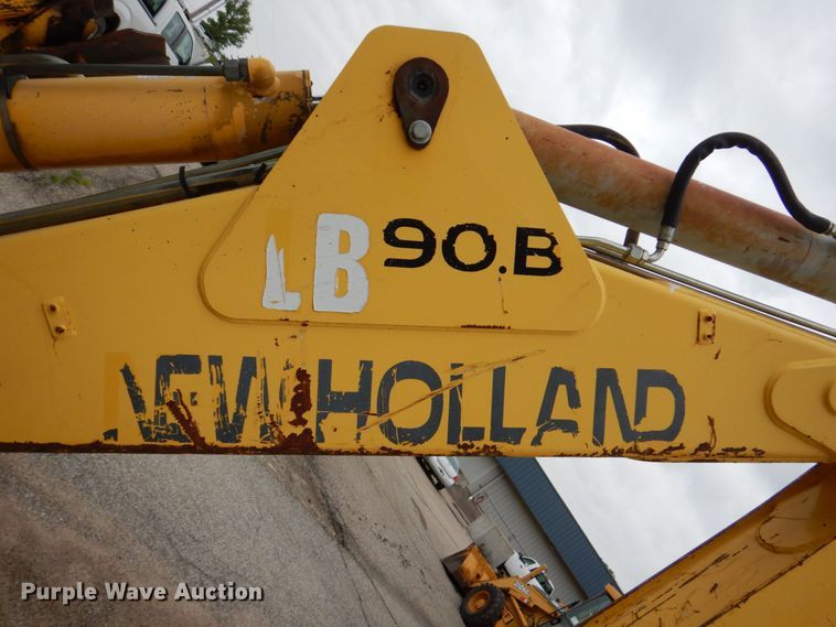 image for item DN7445 2005 New Holland LB90B  backhoe