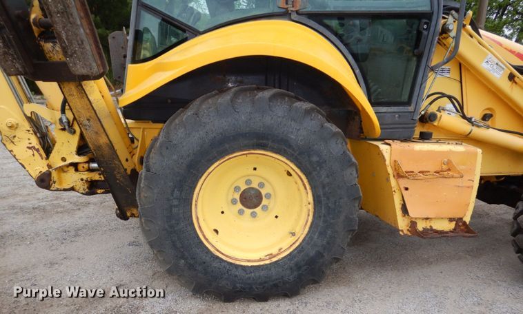 image for item DN7445 2005 New Holland LB90B  backhoe
