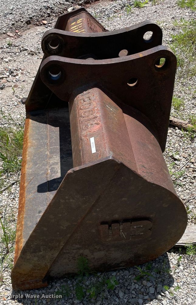 image for item DN7445 2005 New Holland LB90B  backhoe