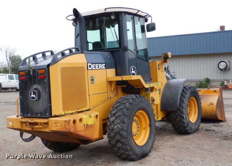 image for item DN7447 2006 John Deere 444J  wheel loader