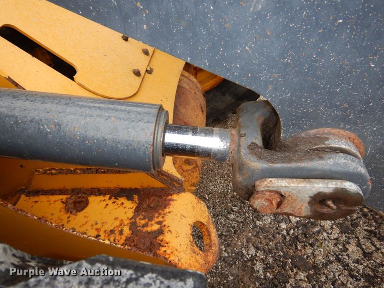 image for item DN7447 2006 John Deere 444J  wheel loader