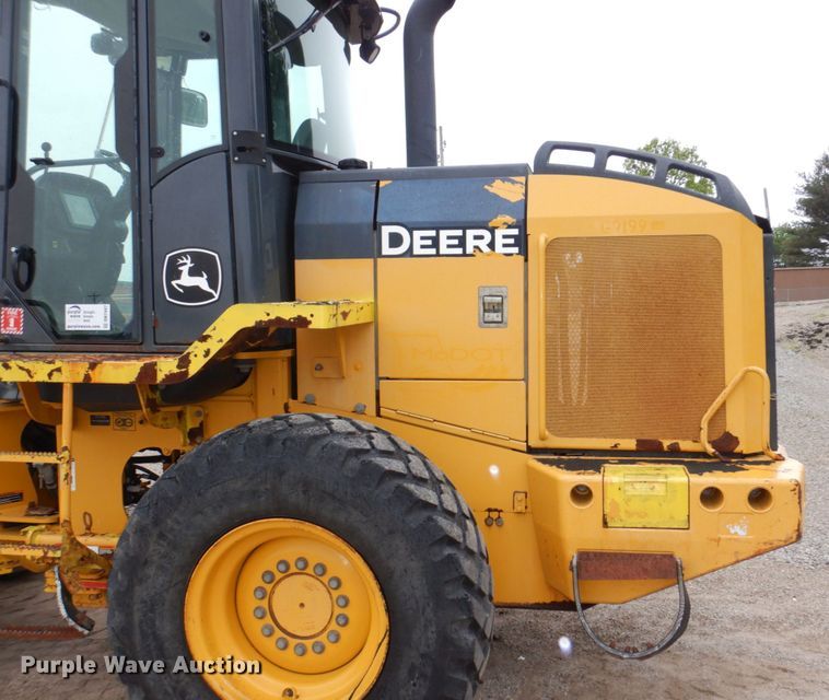 image for item DN7447 2006 John Deere 444J  wheel loader