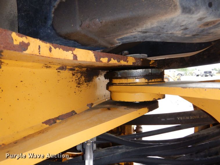 image for item DN7447 2006 John Deere 444J  wheel loader