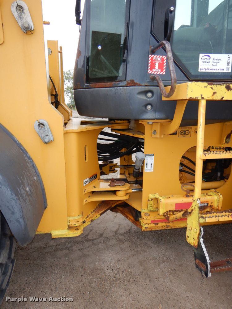 image for item DN7447 2006 John Deere 444J  wheel loader