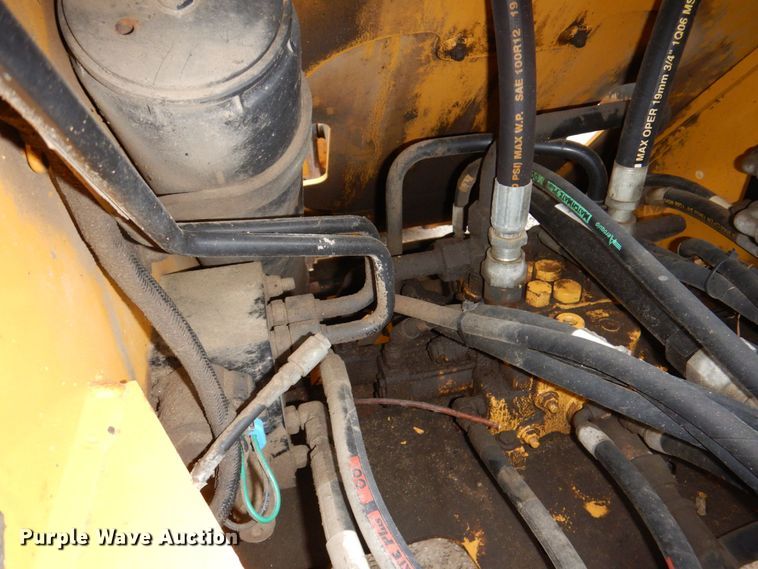 image for item DN7447 2006 John Deere 444J  wheel loader