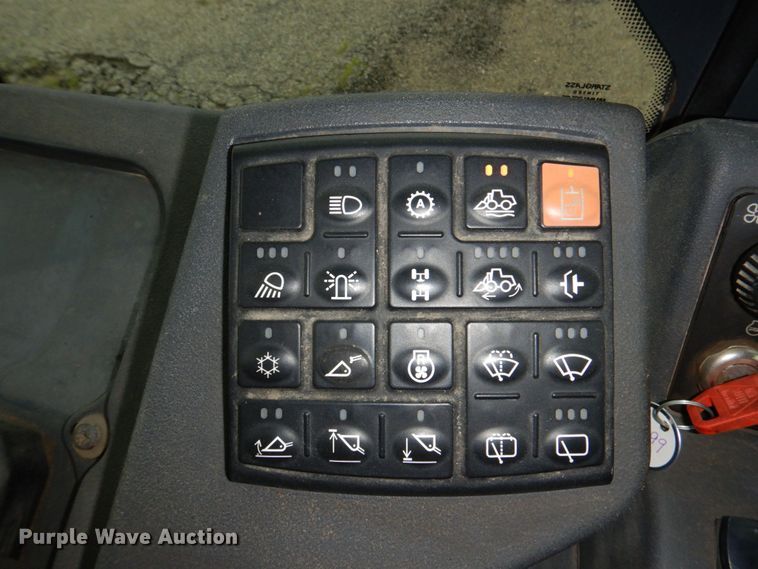 image for item DN7447 2006 John Deere 444J  wheel loader