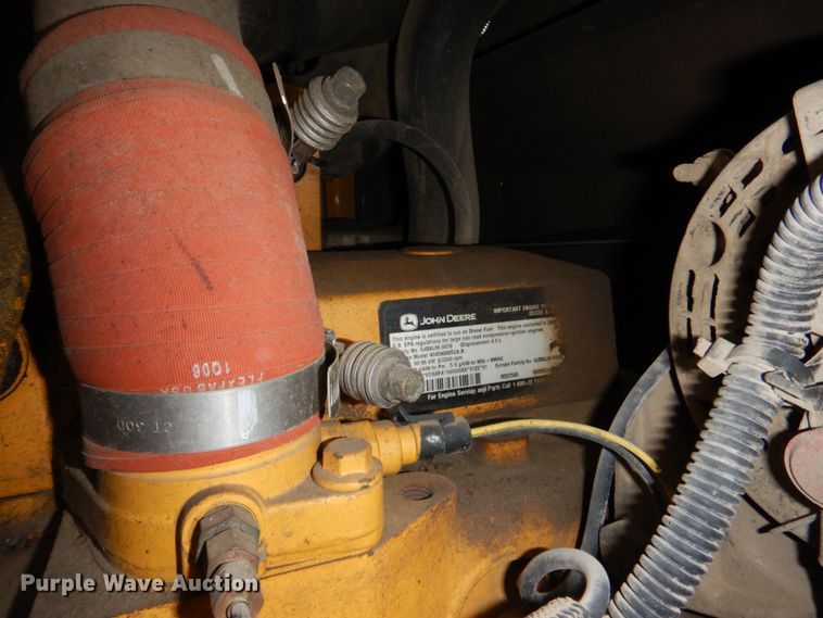 image for item DN7447 2006 John Deere 444J  wheel loader