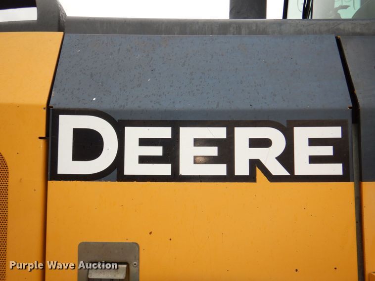 image for item DN7447 2006 John Deere 444J  wheel loader