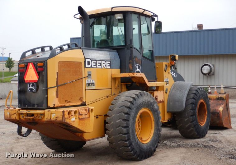 image for item DN7448 2005 John Deere 544J  wheel loader