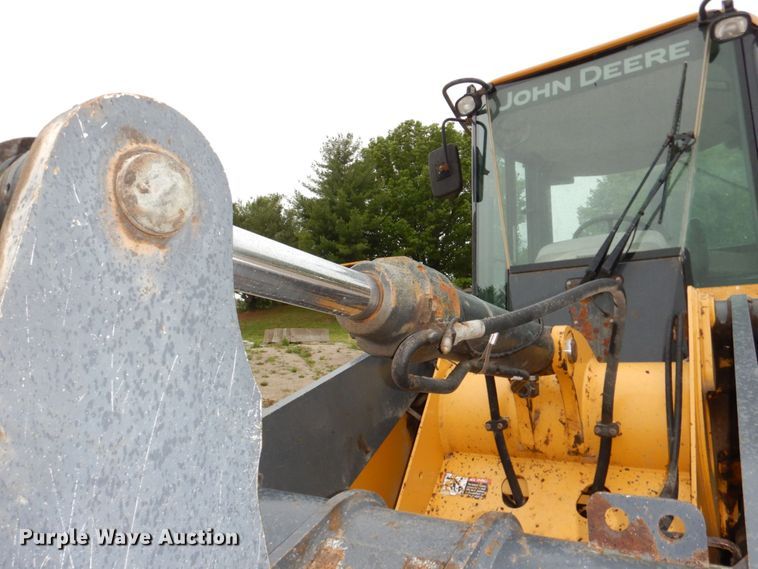 image for item DN7448 2005 John Deere 544J  wheel loader