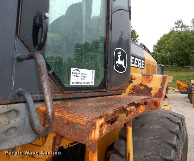 image for item DN7448 2005 John Deere 544J  wheel loader