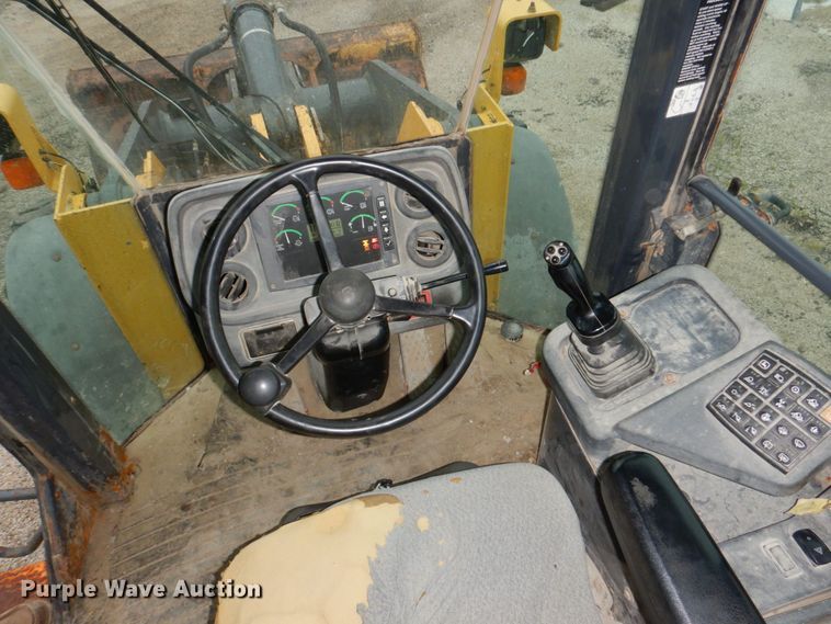 image for item DN7448 2005 John Deere 544J  wheel loader