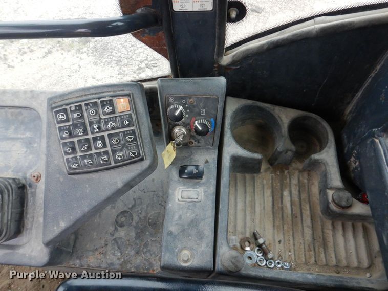 image for item DN7448 2005 John Deere 544J  wheel loader