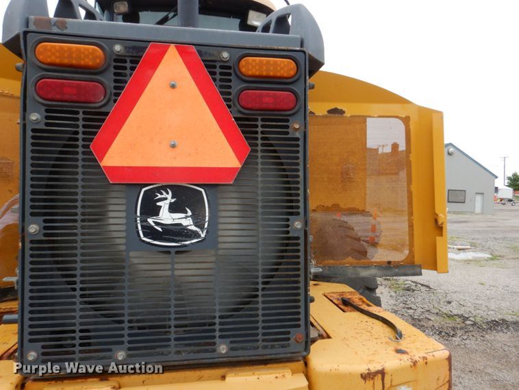 image for item DN7448 2005 John Deere 544J  wheel loader