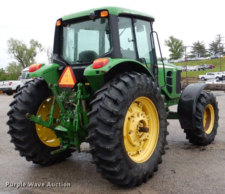 image for item DN7450 John Deere 7130  MFWD tractor