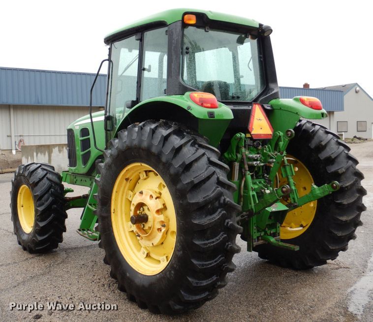 image for item DN7450 John Deere 7130  MFWD tractor