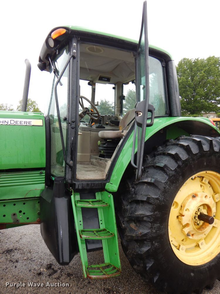 image for item DN7450 John Deere 7130  MFWD tractor