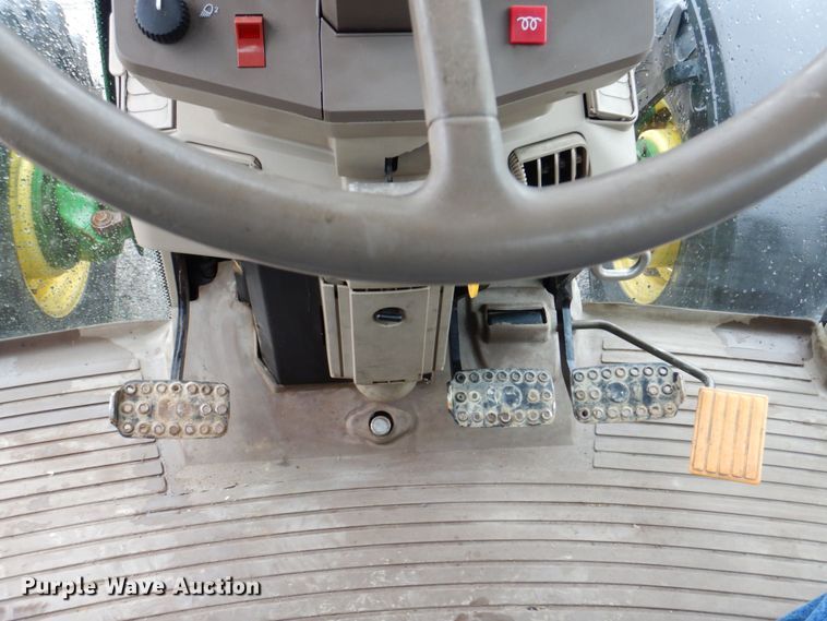 image for item DN7450 John Deere 7130  MFWD tractor