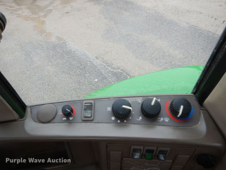 image for item DN7450 John Deere 7130  MFWD tractor