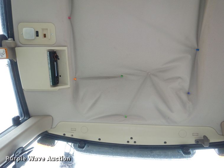 image for item DN7450 John Deere 7130  MFWD tractor