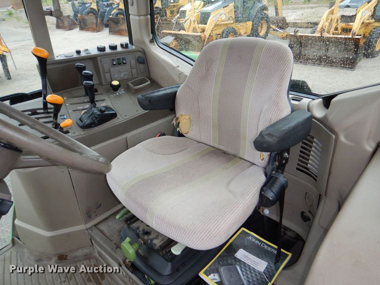 image for item DN7450 John Deere 7130  MFWD tractor