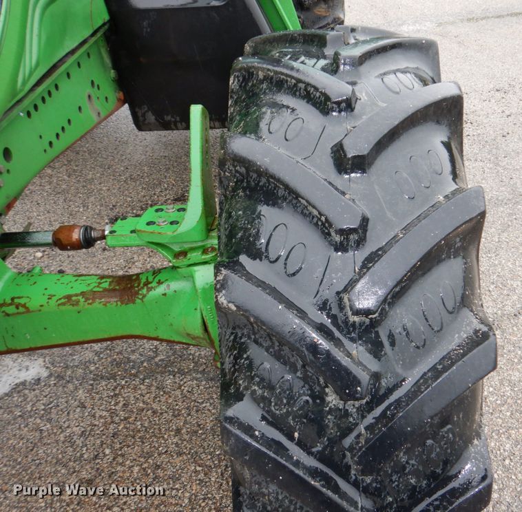 image for item DN7450 John Deere 7130  MFWD tractor