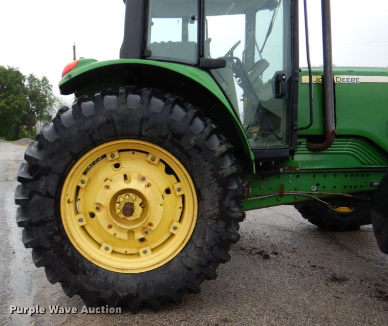 image for item DN7450 John Deere 7130  MFWD tractor