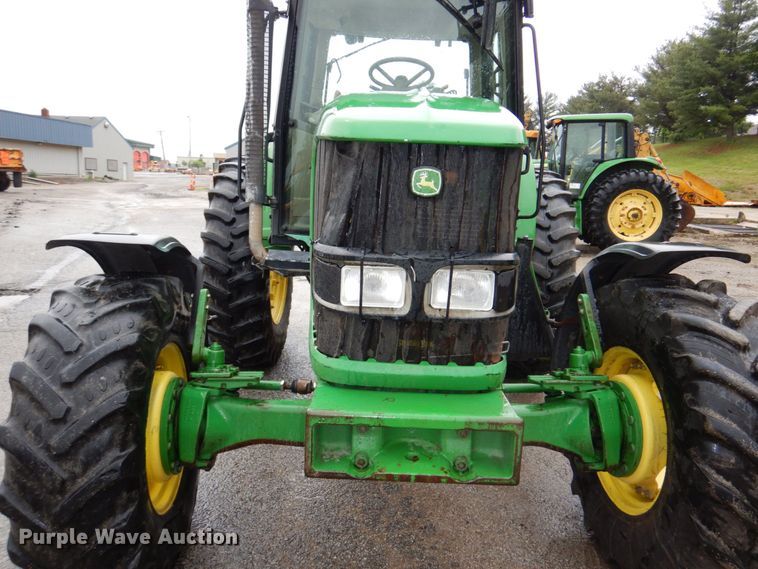 image for item DN7451 John Deere 7130  MFWD tractor