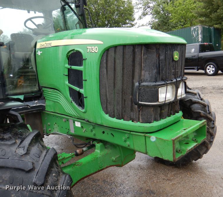 image for item DN7451 John Deere 7130  MFWD tractor