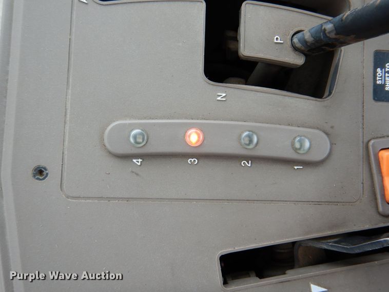 image for item DN7451 John Deere 7130  MFWD tractor