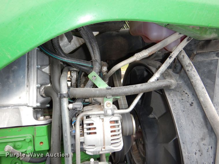 image for item DN7451 John Deere 7130  MFWD tractor