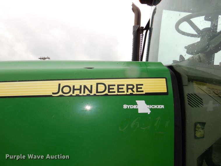 image for item DN7451 John Deere 7130  MFWD tractor
