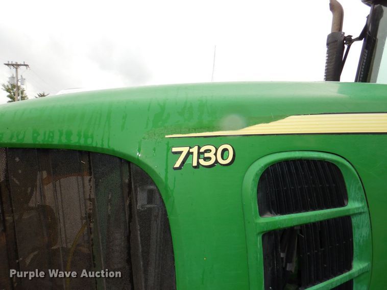 image for item DN7451 John Deere 7130  MFWD tractor