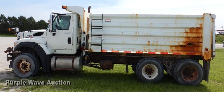 image for item DN7478 2012 International WorkStar 7600  dump truck