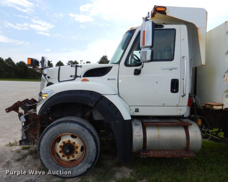 image for item DN7478 2012 International WorkStar 7600  dump truck