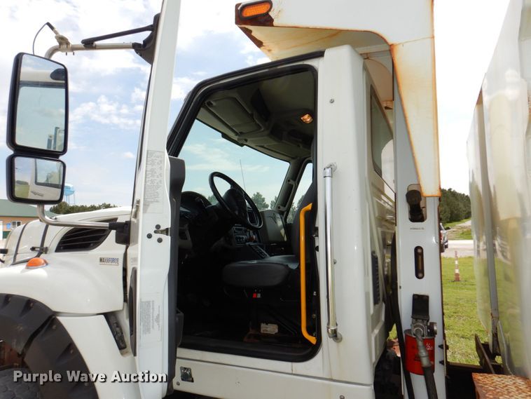 image for item DN7478 2012 International WorkStar 7600  dump truck